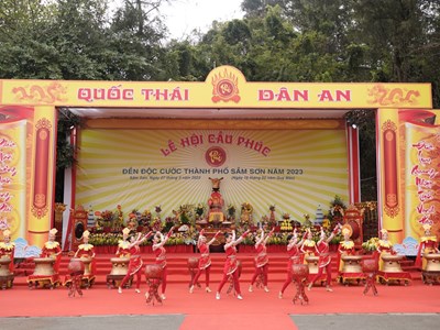 Độc đáo Lễ hội đền Độc Cước ở thành phố biển Sầm Sơn