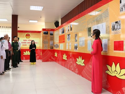 Triển lãm chuyên đề Bác Tôn với Quốc hội khóa I