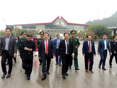 Việt Nam đón đoàn khách du lịch Trung Quốc đầu tiên sau dịch Covid-19