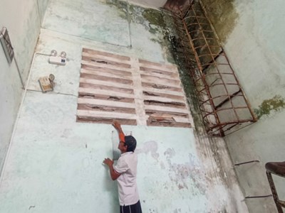 Đà Nẵng: Người dân thấp thỏm trong chung cư xuống cấp