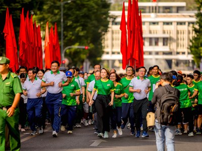 Sôi động Ngày chạy Olympic vì sức khỏe toàn dân 2023