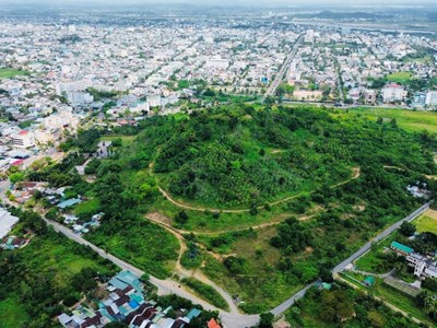 Chậm triển khai dự án công viên Thiên Bút (TP Quảng Ngãi): Thắng cảnh trở thành... tụ điểm hút, chích ma túy