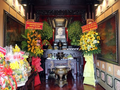 Tưởng niệm 43 năm ngày mất Chủ tịch Tôn Đức Thắng