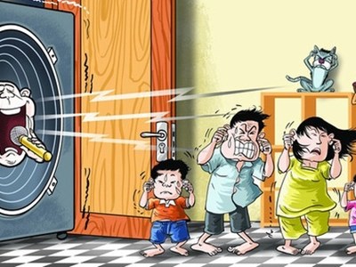 Đầu đuôi chỉ tại cái loa