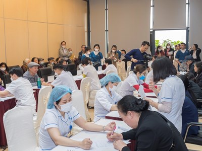 Chăm sóc sức khoẻ người già trước thềm dân số 100 triệu