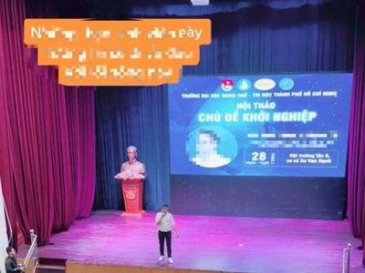 Lùm xùm “diễn giả dỏm”