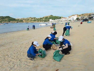 Bình Định: Tắm biển, một du khách tử vong