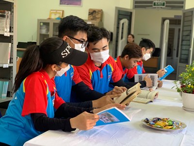 Xây dựng văn hóa đọc tại Trường Đại học Thể dục thể thao (TDTT) Đà Nẵng: Sách cho tôi, cho bạn!