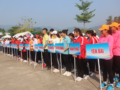 Đà Nẵng: Hơn 400 vận động viên dự giải đua thuyền Rowing và Canoeing vô địch các CLB toàn quốc