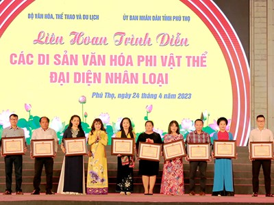 Liên hoan trình diễn các di sản văn hóa phi vật thể được UNESCO ghi danh: Đắp bồi niềm tự hào di sản