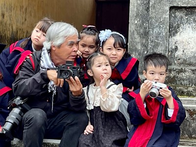 Gặp gỡ nhà báo - nhiếp ảnh gia Nick Út