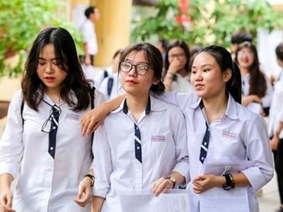 Gần 384.000 thí sinh đăng ký dự thi tốt nghiệp THPT sau 2 ngày mở cổng