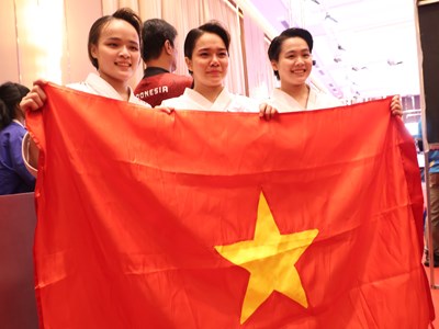 Karate Việt Nam giành 2 HCV đồng đội