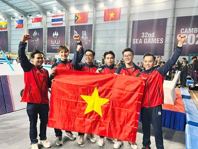 Thể dục dụng cụ xuất sắc đoạt HCV ngay trong ngày thi đấu đầu tiên