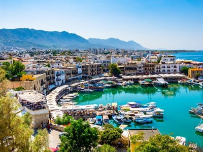 Phát triển du lịch: “Nắng vàng, biển xanh là không đủ”