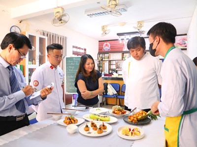 Đến năm 2030 thu hút 30% - 55% học sinh trung học vào hệ thống giáo dục nghề nghiệp