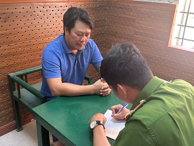 Khởi tố đối tượng dùng súng đe dọa giết người