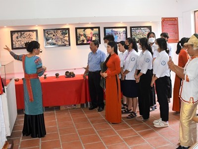 Trưng bày di sản văn hóa Chăm Ninh Thuận tại Cà Mau