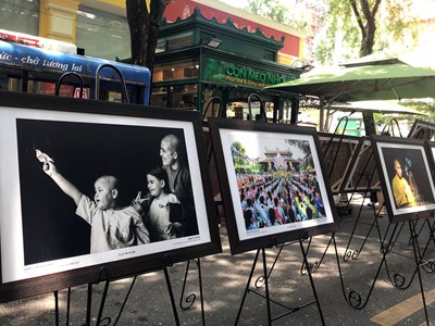 Tuần lễ triển lãm ảnh “Phật giáo với hòa bình”