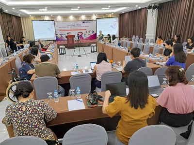 Lan toả 100 thông điệp về nạn buôn người, nạn tảo hôn