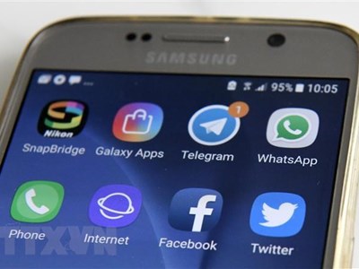 Cảnh báo sử dụng mạng xã hội ảnh hưởng tiêu cực đến trẻ em