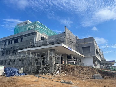 Lý Sơn: Cần sớm hoàn thành Trung tâm y tế Quân - Dân y kết hợp