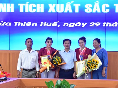 Thừa Thiên Huế khen thưởng các vận động viên đạt thành tích xuất sắc tại SEA Games 32