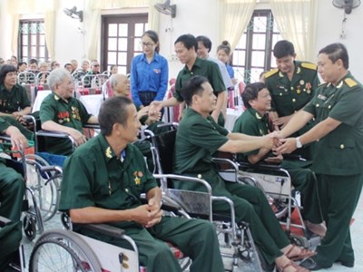 Trình Chủ tịch nước tặng quà cho gần 1,4 triệu người có công nhân ngày Thương binh – Liệt sĩ