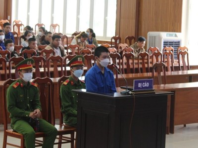 15 tháng tù cho đối tượng chống người thi hành công vụ