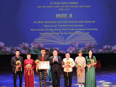 Định vị đúng vai trò của Lý luận, phê bình văn học nghệ thuật​​​​​​​ (Bài 2): Trăn trở nâng cao chất lượng ngay từ đầu vào