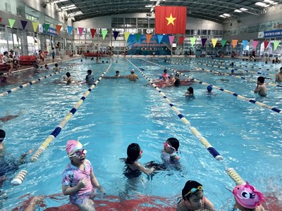 'Cẩm nang' giúp cơ thể khỏe mạnh khi chơi thể thao trong mùa Hè