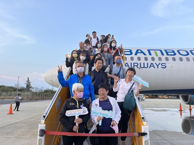 Giá vé máy bay quá cao: Gây khó khăn cho việc tạo dựng điểm đến