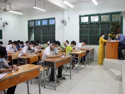 Hơn 96.000 thí sinh TP.HCM thi vào lớp 10 năm học 2023-2024