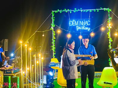 Đêm nhạc mang yêu thương cho trẻ em đặc biệt