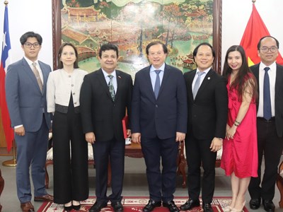 Tăng cường hợp tác VHTTDL Việt Nam với các nước Chile và Ai Cập