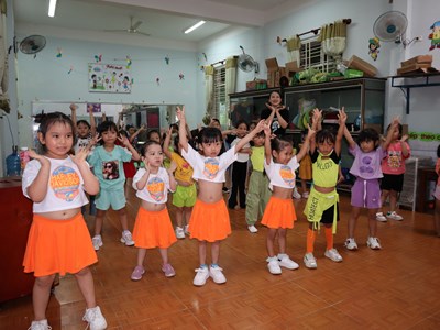 Sôi nổi hoạt động hè cho trẻ em miền núi Trà Bồng