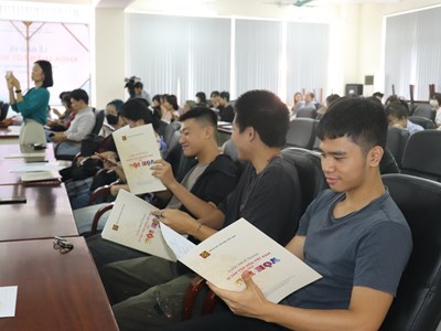 Phát động cuộc thi vẽ tranh "Di sản Việt Nam qua hội họa" với sinh viên Đại học Mỹ thuật Việt Nam