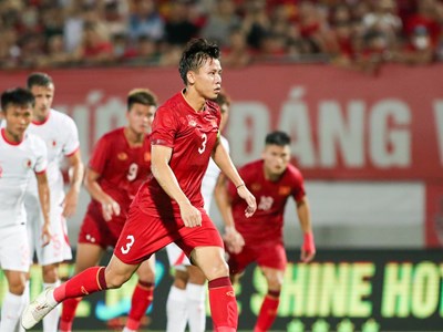 Trung vệ Quế Ngọc Hải: Toàn đoàn đã thi đấu nỗ lực