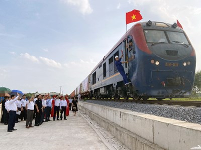 Du lịch đường sắt: Làm gì để viên ngọc tỏa sáng? (Bài 2): Hiện đại hóa để phục vụ du lịch