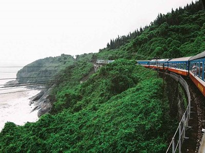 Du lịch đường sắt: Làm gì để viên ngọc tỏa sáng? (Bài cuối): Để tàu đi trong yêu thương chào đón