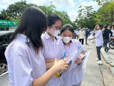Kỳ thi tốt nghiệp THPT tại Thanh Hoá: Thí sinh hồ hởi kết thúc môn thi đầu tiên