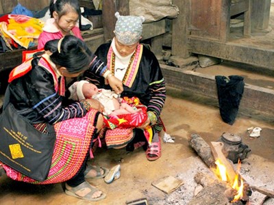 Triển khai “Tuần lễ Làm mẹ an toàn” năm 2023 cho đồng bào dân tộc