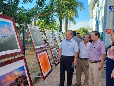 Liên hoan ảnh nghệ thuật khu vực Nam Trung bộ và Tây Nguyên