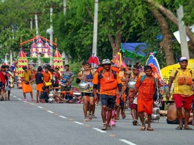 Ấn Độ: Hàng triệu tín đồ Hindu hành hương trong lễ Kanwar Yatra