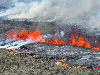 Núi lửa phun trào gần thủ đô của Iceland