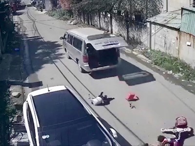 Xe đưa đón học sinh mầm non trên 24 chỗ: Tối thiểu phải có hai người quản lý