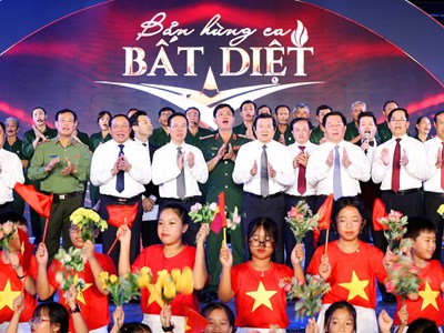 Cầu truyền hình “Bản hùng ca bất diệt”: Khúc tráng ca từ nơi các Anh, Chị yên nghỉ!