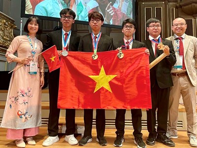 Việt Nam đoạt ba Huy chương Vàng Olympic Hóa học quốc tế