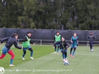 Đội tuyển nữ Việt Nam chuẩn bị cho trận đấu gặp Bồ Đào Nha