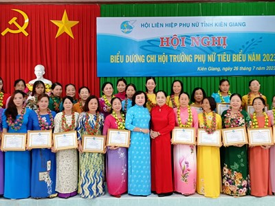 Kiên Giang biểu dương 30 Chi hội trưởng phụ nữ tiêu biểu